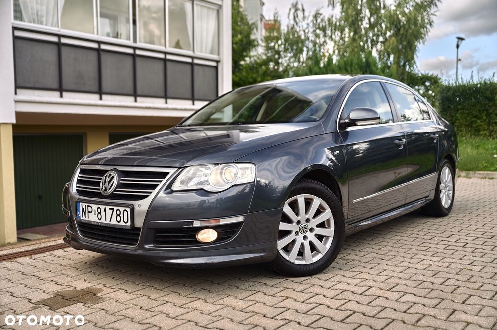 Volkswagen Passat - 11