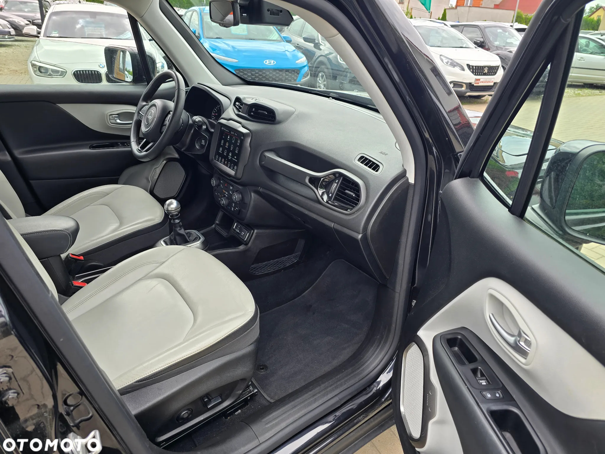 Jeep Renegade - 11