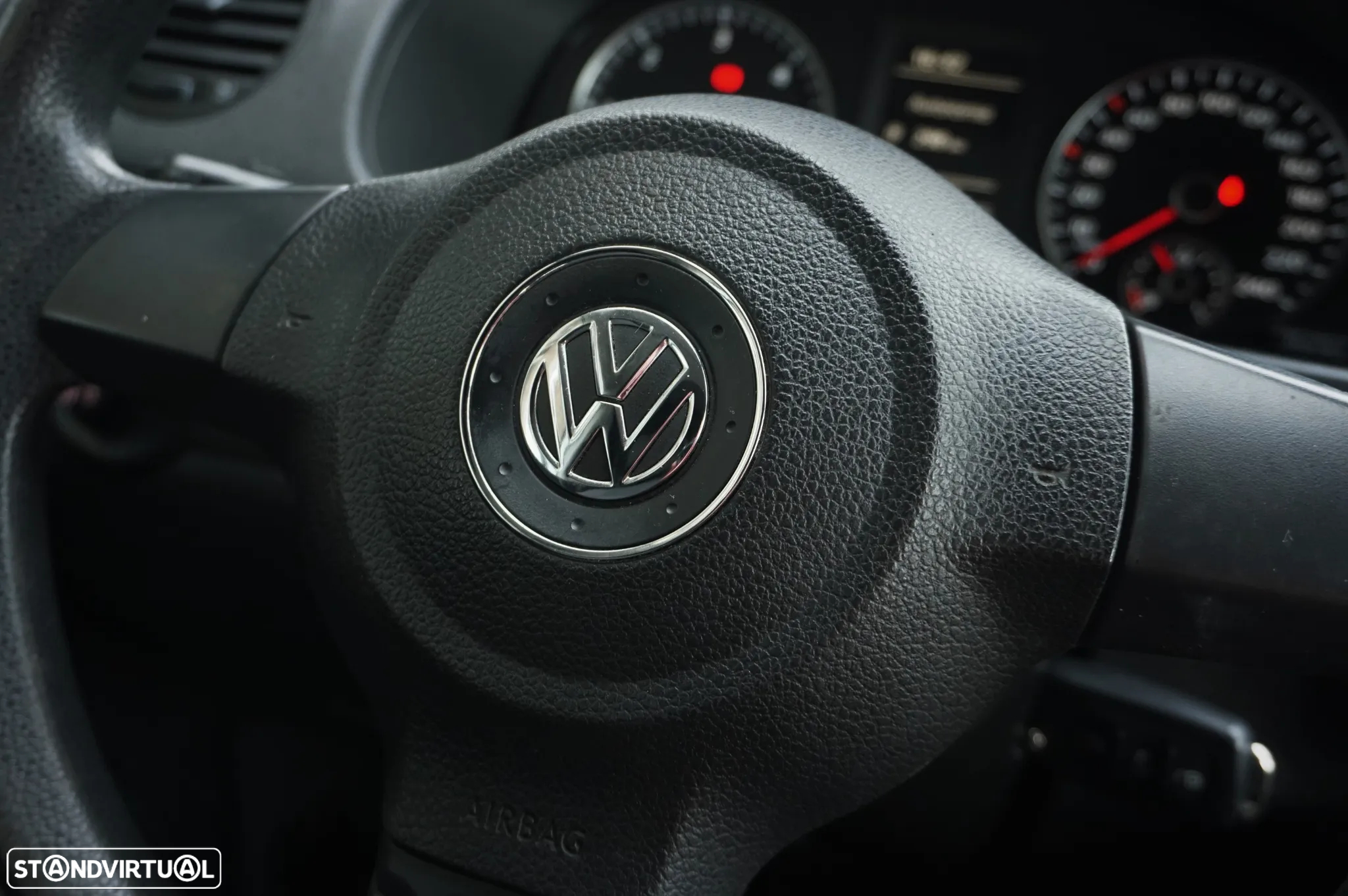 VW Caddy Van 1.6 TDI IVA/Dedutível Um Dono - 26