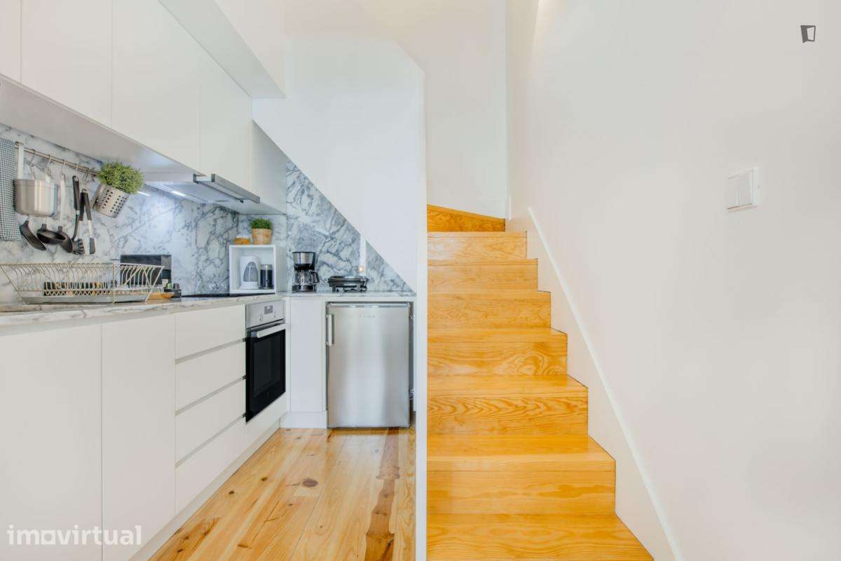 Apartamento com 1 quartos - localizado em Santo Ildefonso Porto - Grande imagem: 3/21