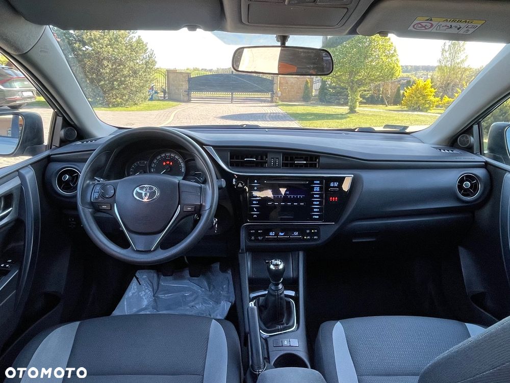 Toyota Auris - 8
