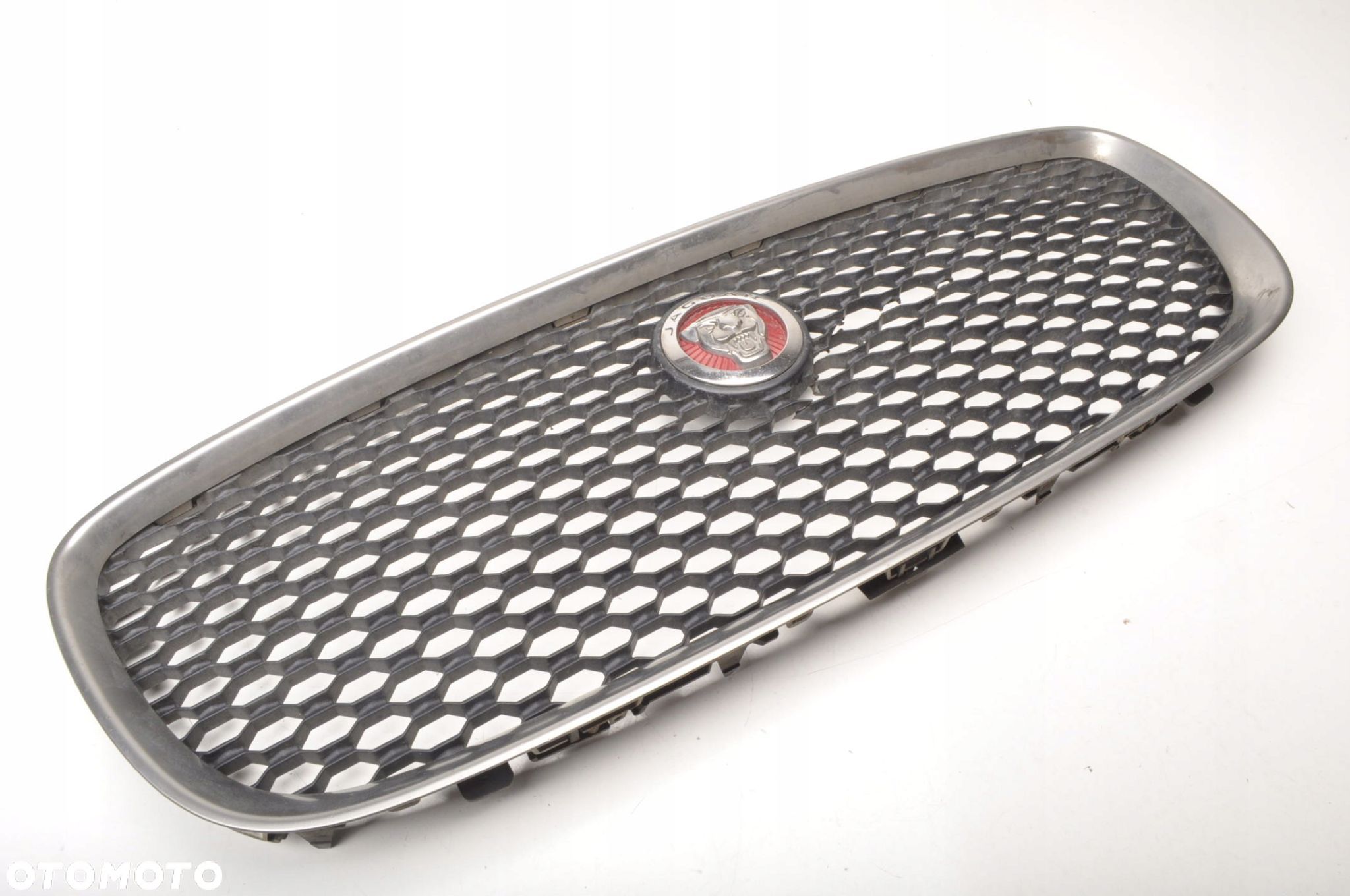 JAGUAR XF II ATRAPA GRILL GX63-018K28-A - 1