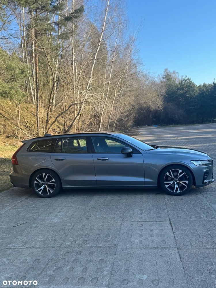 Volvo V60 B4 D R-Design - 8