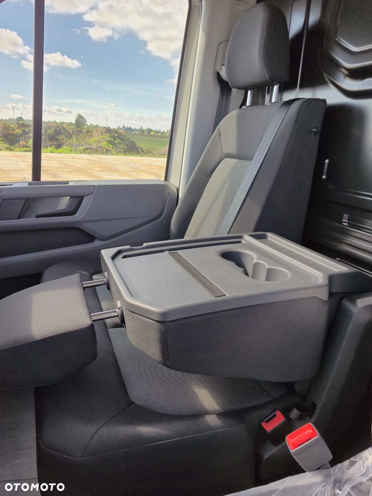 Volkswagen Crafter - 12