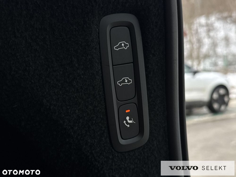 Volvo XC 90 - 21
