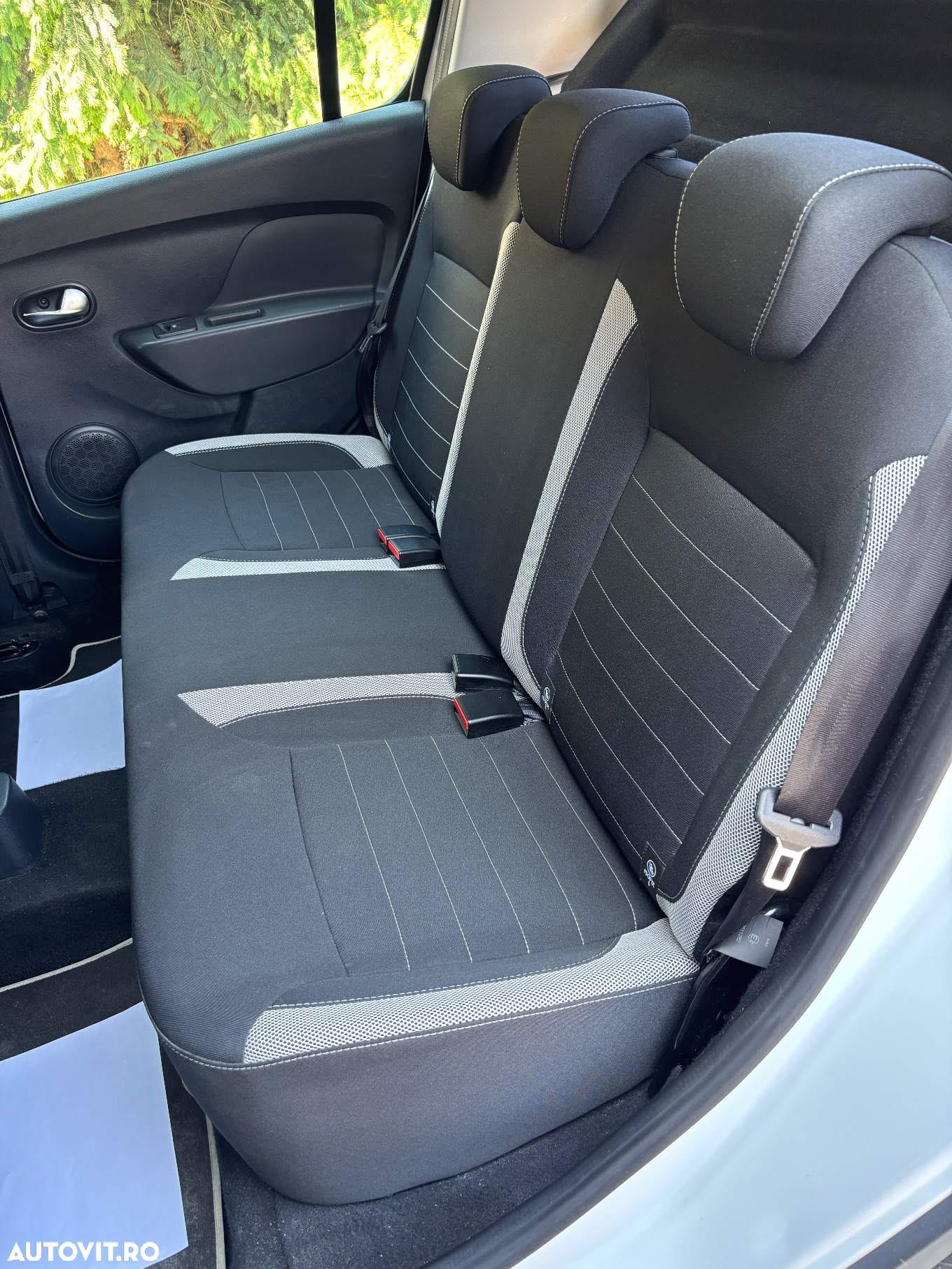 Dacia Sandero Stepway dCi 90 Prestige - 13