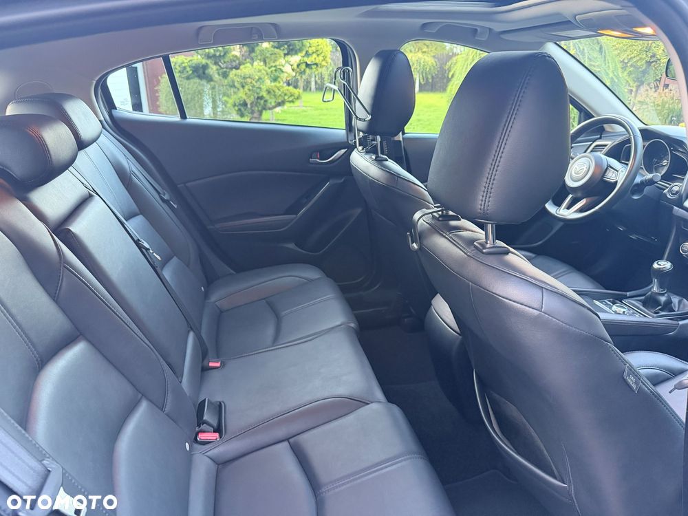 Mazda 3 - 9
