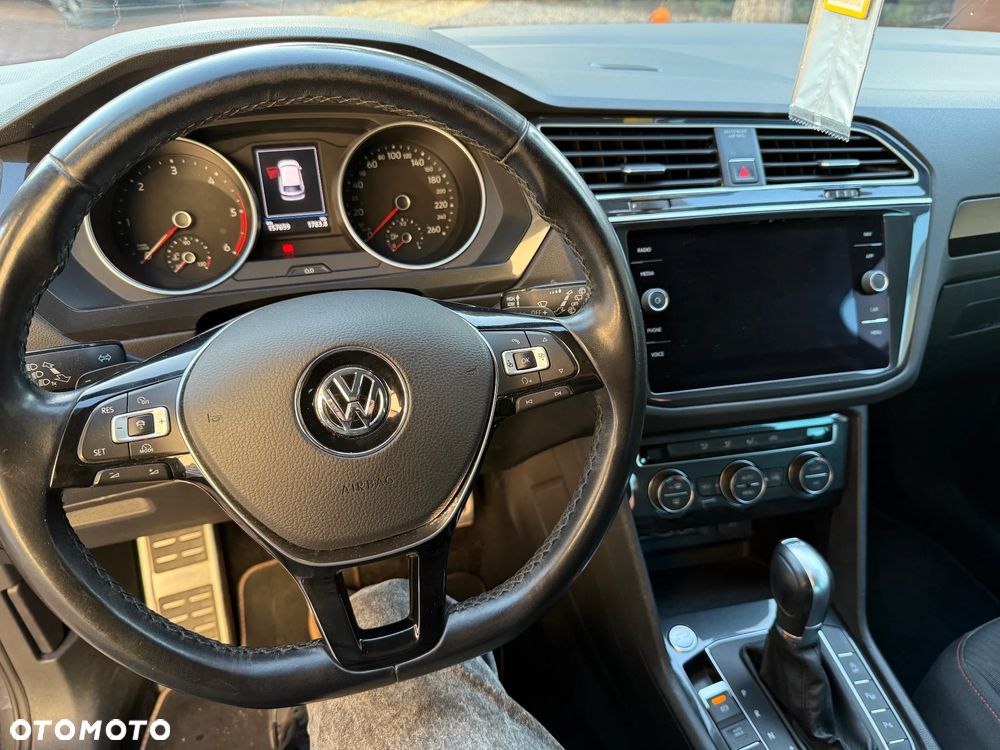 Volkswagen Tiguan - 9