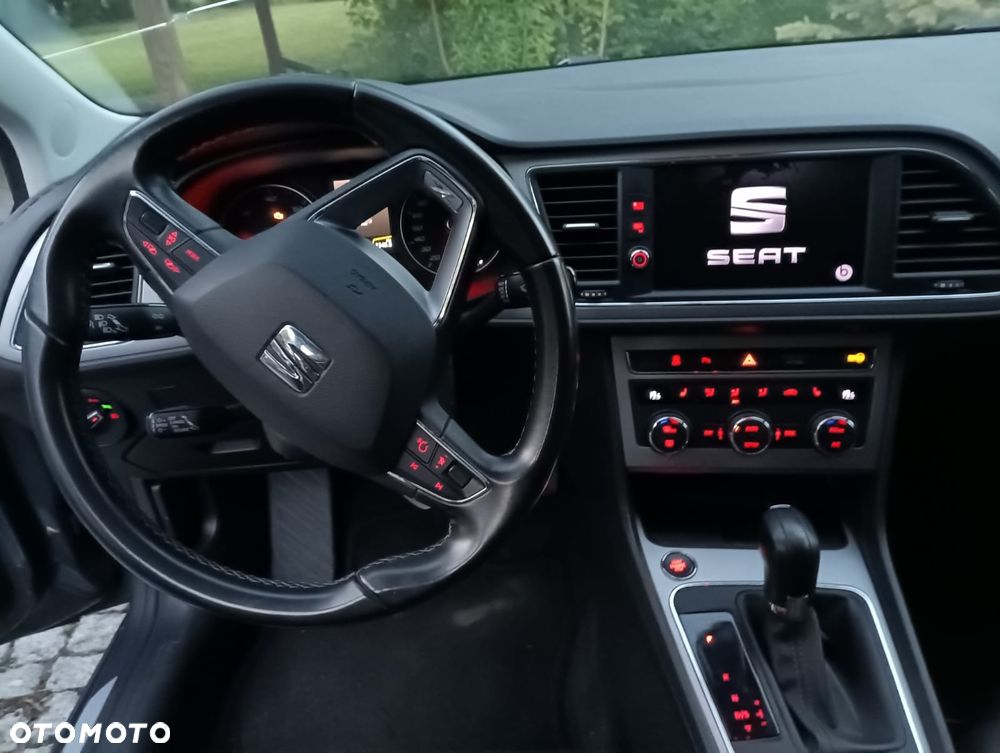 Seat Leon 2.0 TDI DPF Start&Stop DSG XCELLENCE - 25