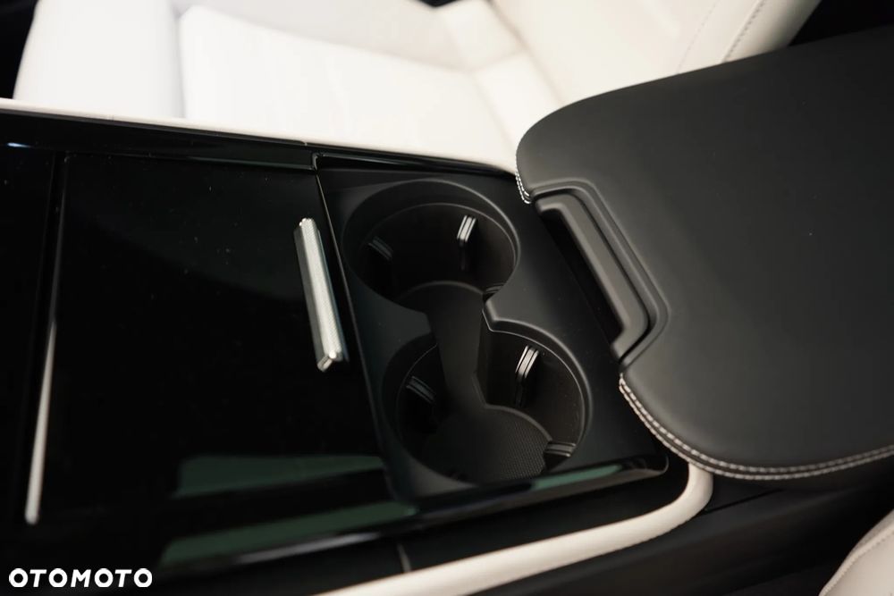 Porsche Panamera - 28