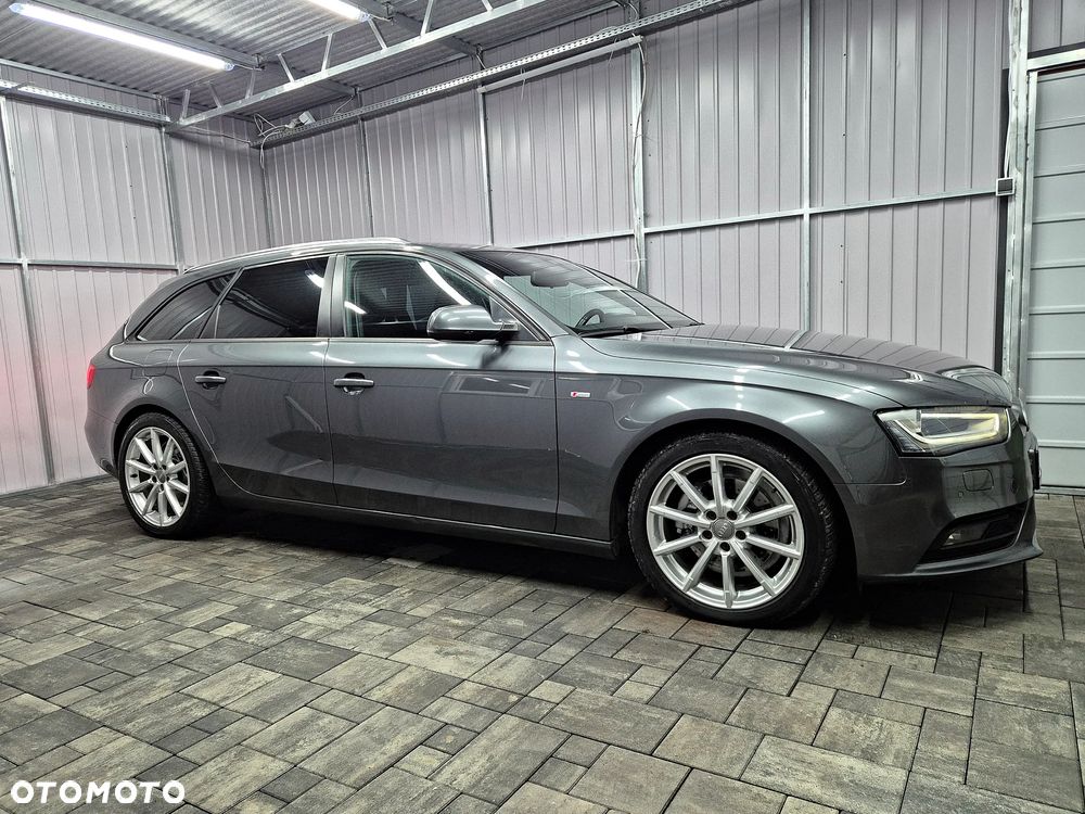 Audi A4 Avant 2.0 TDI DPF quattro S tronic S line Sportpaket - 13