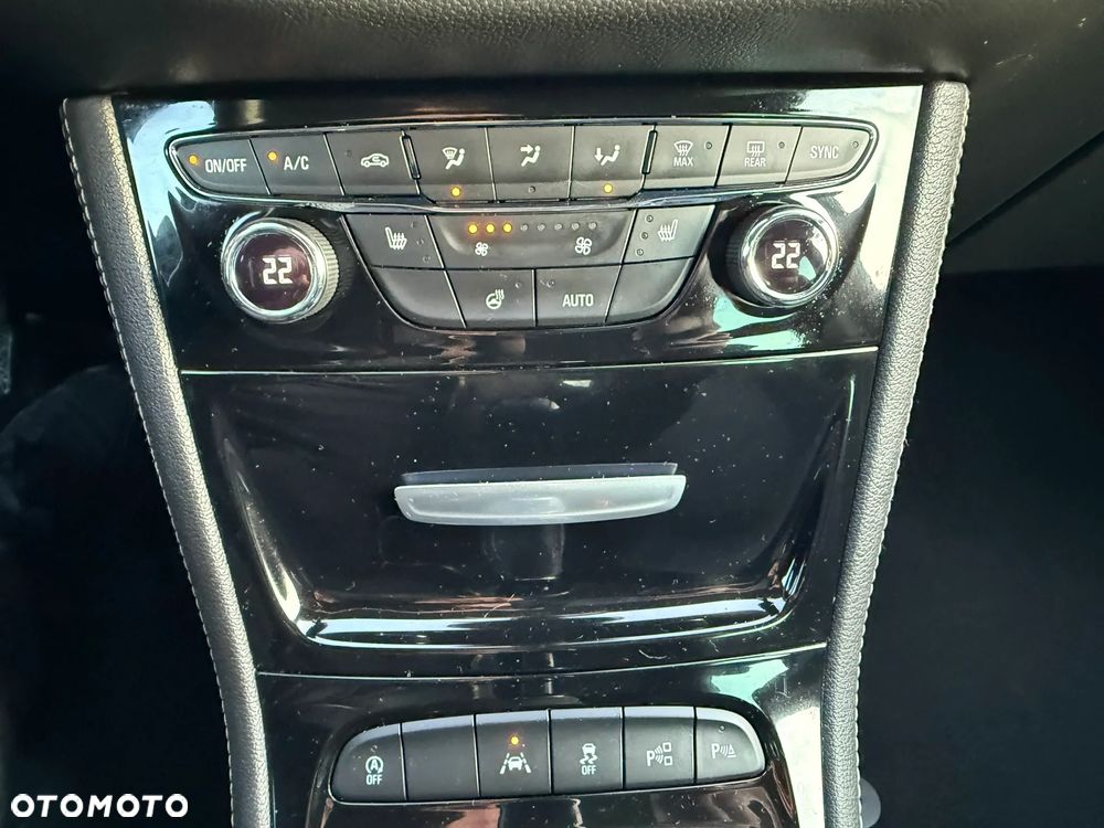 Opel Astra 1.4 Turbo Start/Stop Innovation - 36