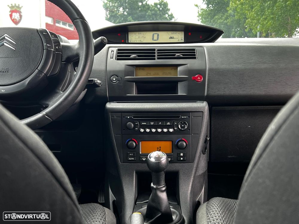 Citroën C4 1.6 HDi FAP VTR - 12