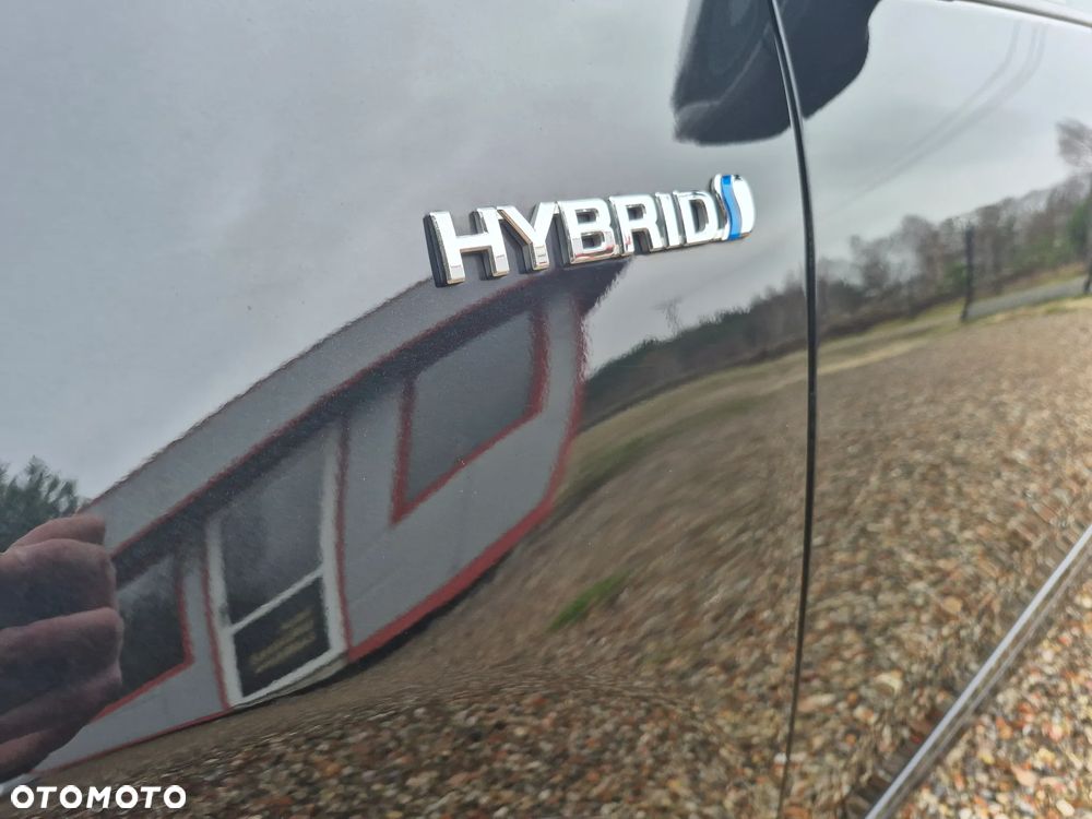 Toyota Yaris Hybrid 100 Premium - 34