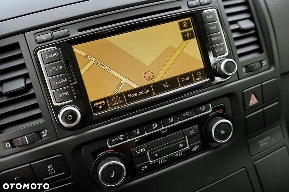 Volkswagen Multivan - 35