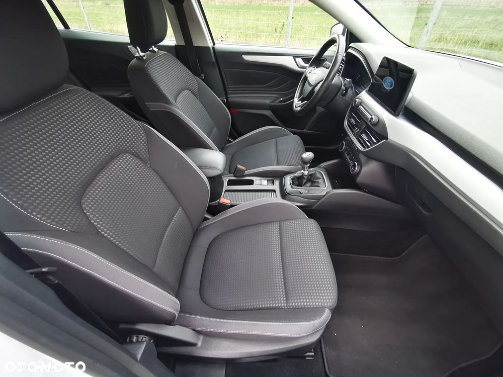 Ford Focus 1.5 EcoBlue STart-Stopp-System TITANIUM - 15