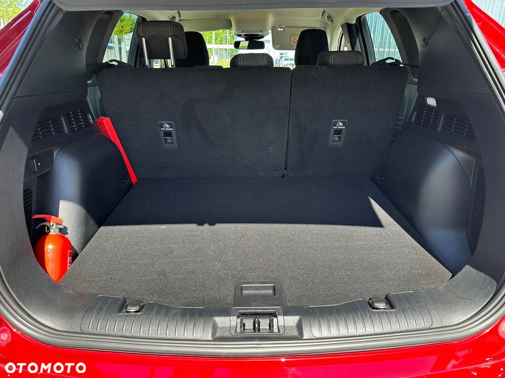 Ford Kuga 2.5 FHEV FWD Titanium eCVT - 23
