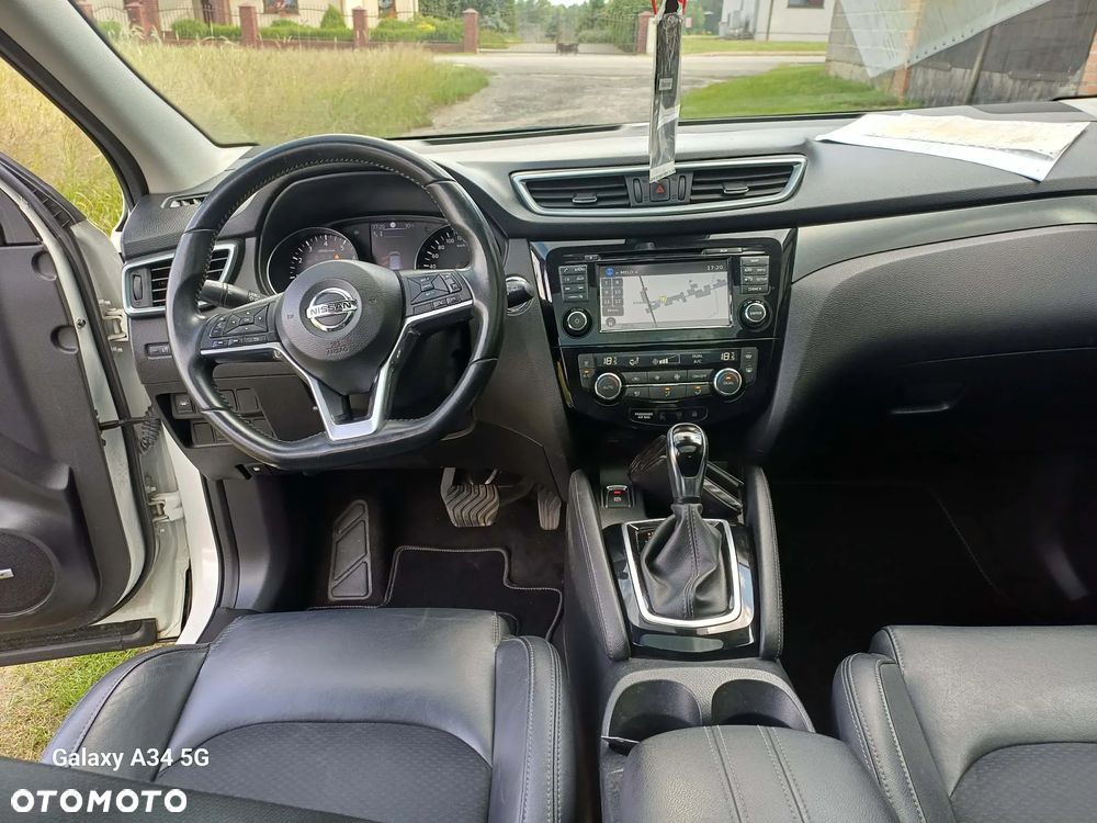 Nissan Qashqai - 25