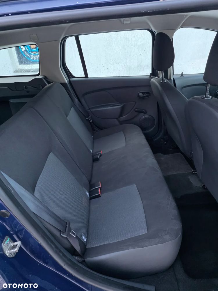 Dacia Logan 1.2 16V 75 Laureate - 26