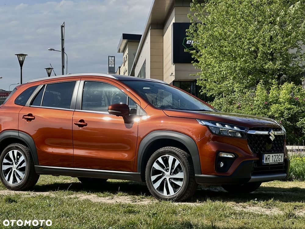Suzuki S-Cross 1.5 DualJet Hybrid Elegance Sun SP 4WD AGS - 3
