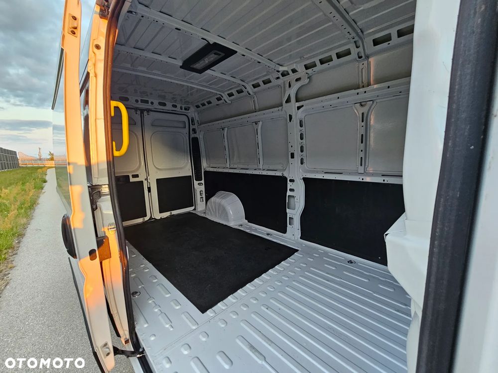 Fiat Ducato 2.2 M-Jet L4H2 RS: 4035 mm - 23