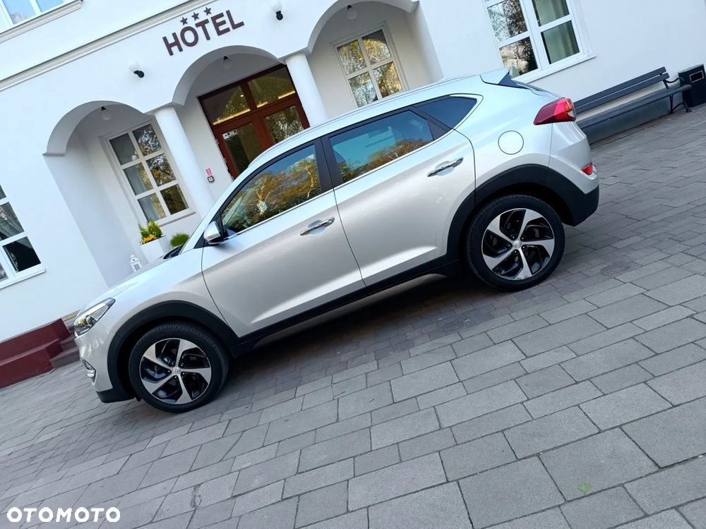 Hyundai Tucson 1.7 CRDI BlueDrive GO 2WD - 20