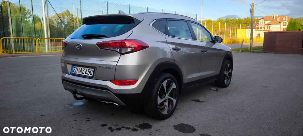 Hyundai Tucson - 24