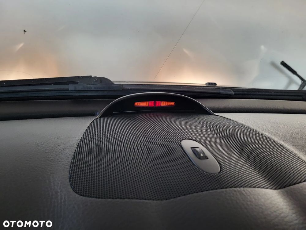 Mercedes-Benz CLK - 27