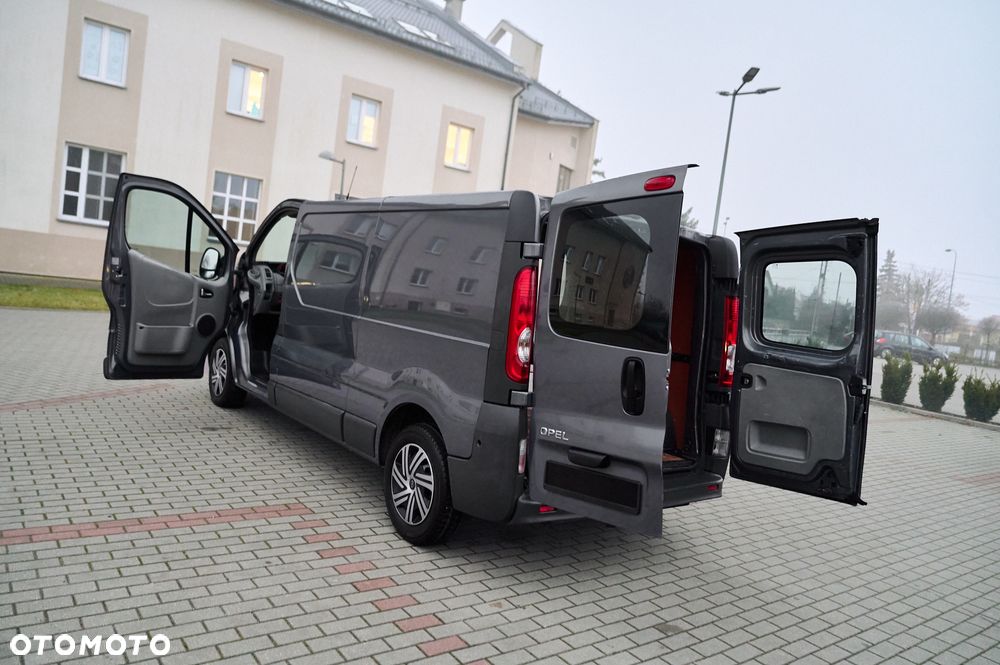 Opel Vivaro - 22