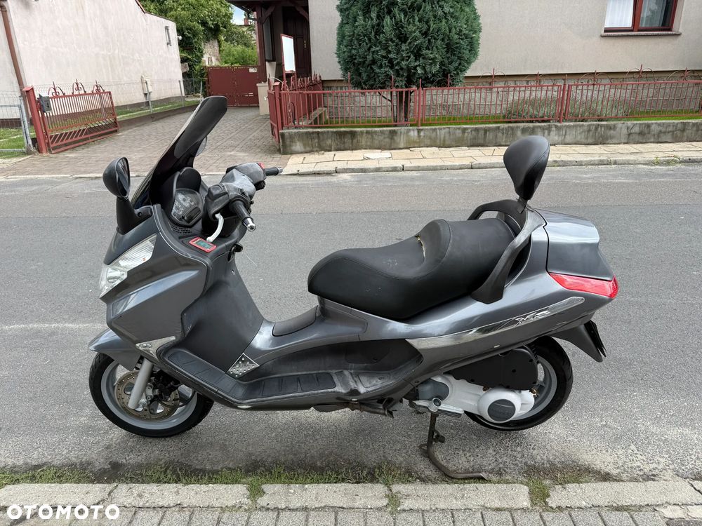 Piaggio X8 - 7
