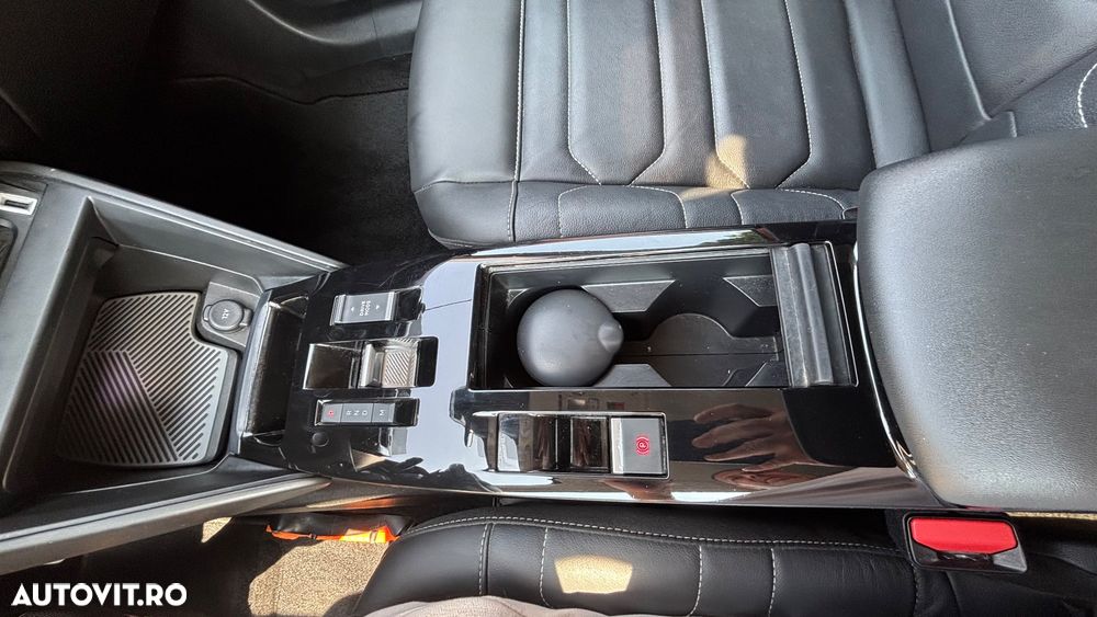 Citroën C4 PureTech 130 Stop&Start EAT8 PLUS - 24