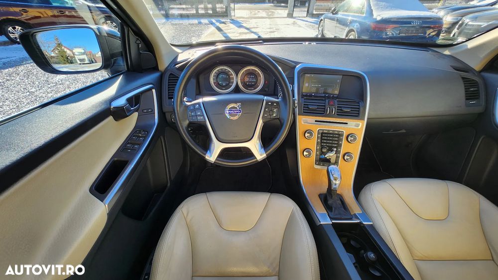 Volvo XC 60 D4 Geartronic Momentum - 19