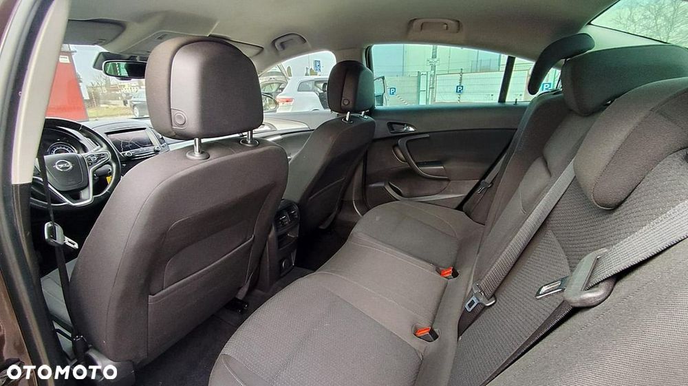 Opel Insignia - 16