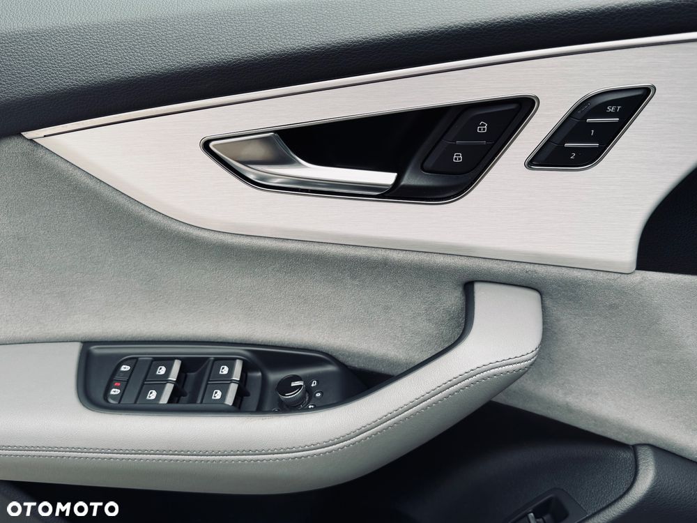 Audi Q8 50 TDI mHEV Quattro Black Edition Tiptronic - 17