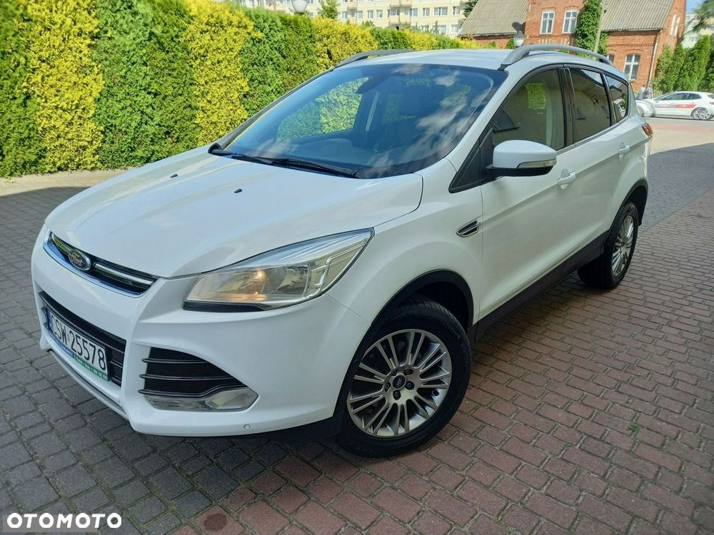 Ford Kuga 1.6 EcoBoost 2x4 Titanium - 2