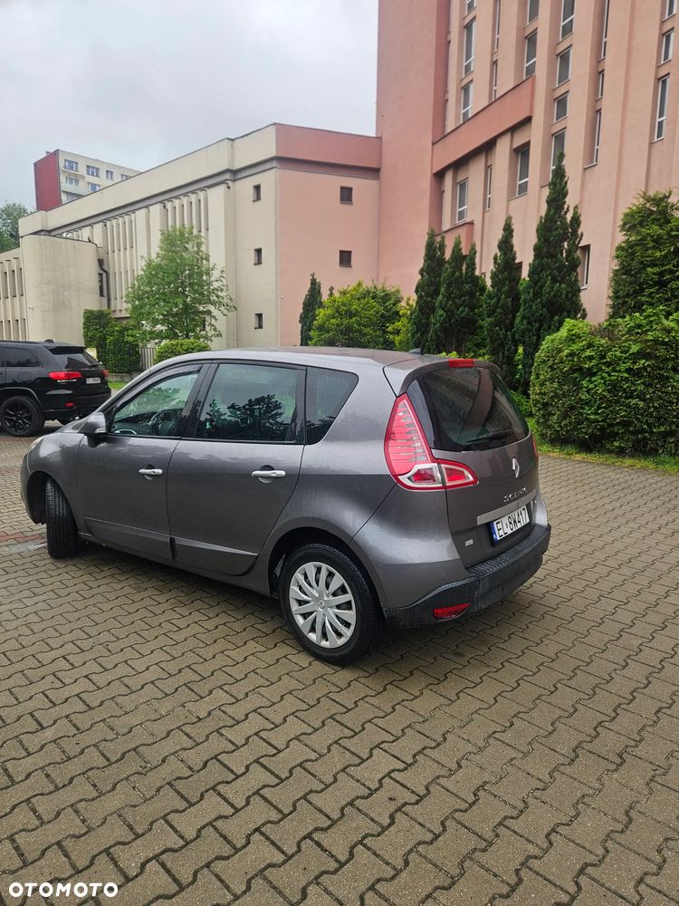 Renault Scenic - 12