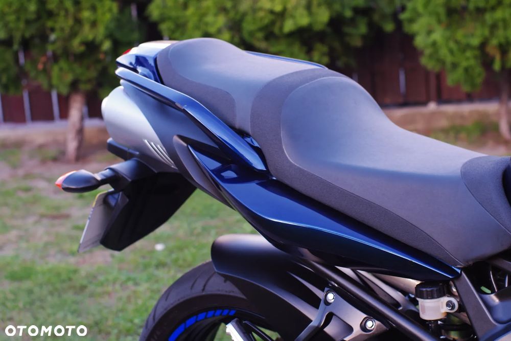 Yamaha FZ6 - 7