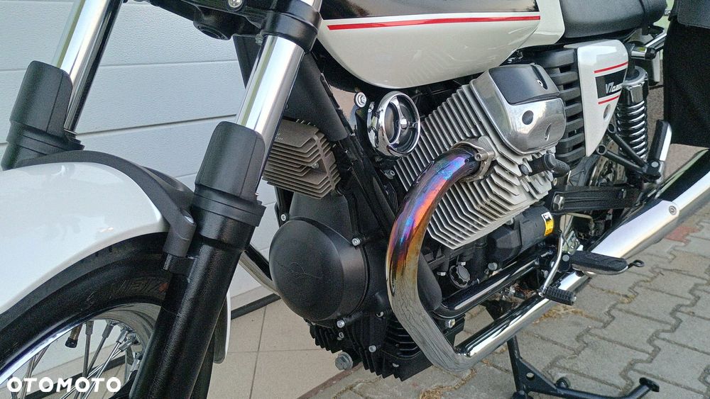 Moto Guzzi V7 - 13