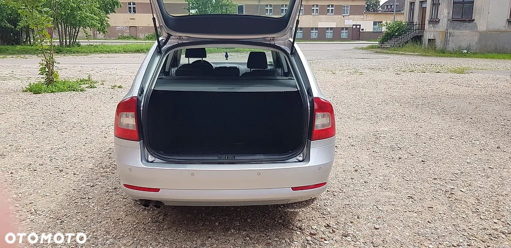 Skoda Octavia 1.6 TDI 4x4 Ambiente - 13