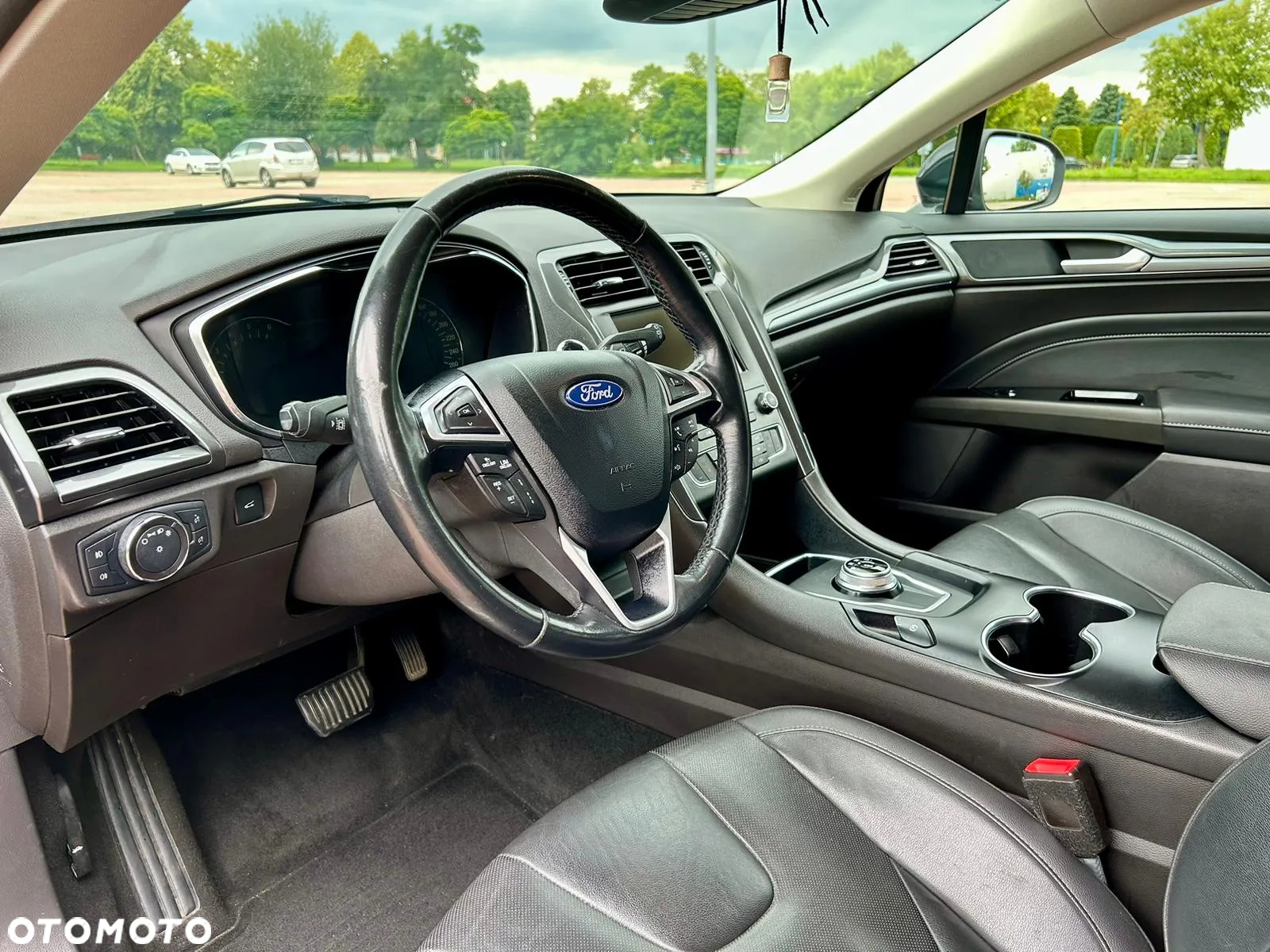 Ford Mondeo 2.0 EcoBlue Titanium - 14