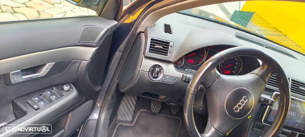 Audi A4 Avant 1.9 TDI m6 Exclusive - 9