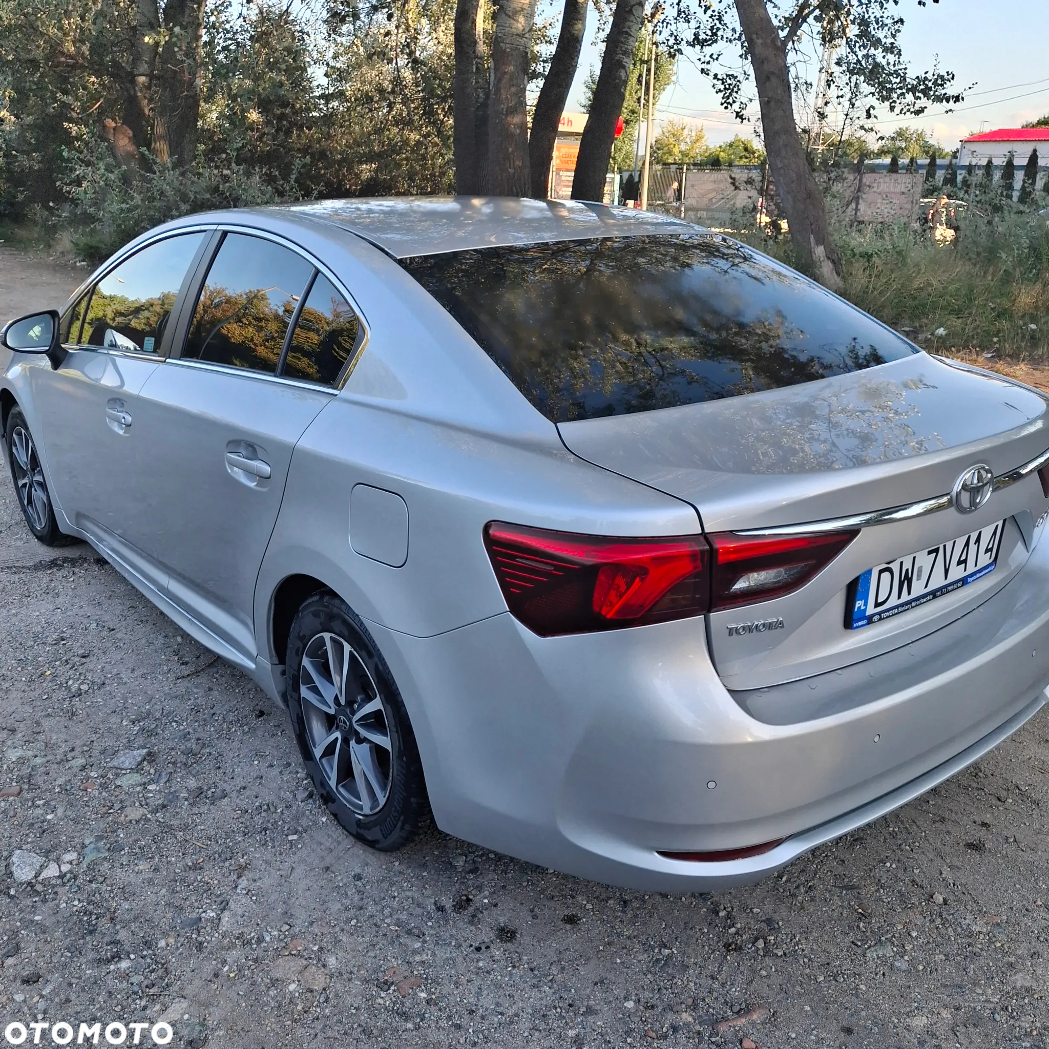 Toyota Avensis 1.8 Premium - 5