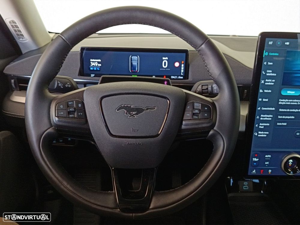 Ford Mustang Mach-E Standard - 16