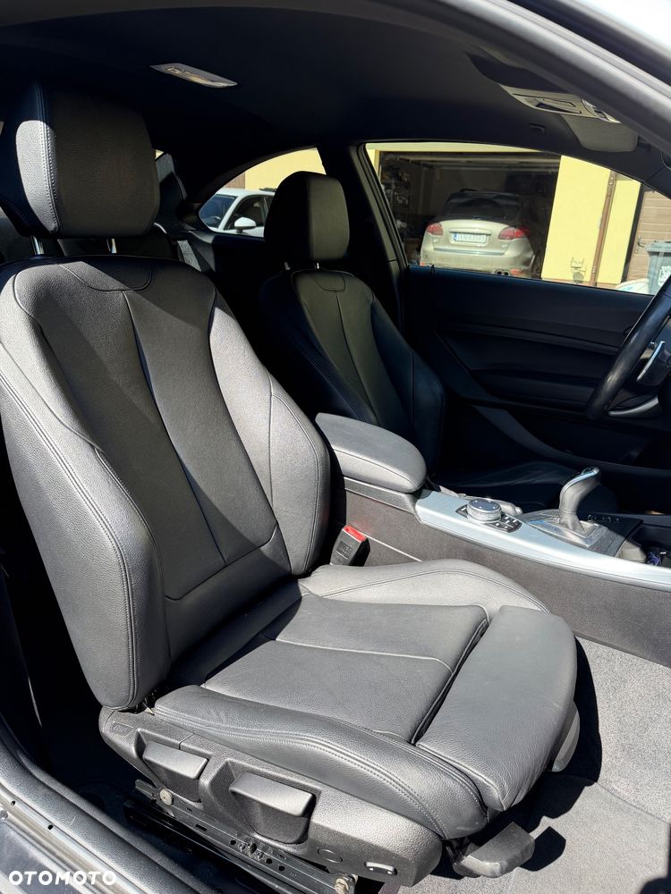 BMW Seria 2 220d Sport-Aut Sport Line - 27