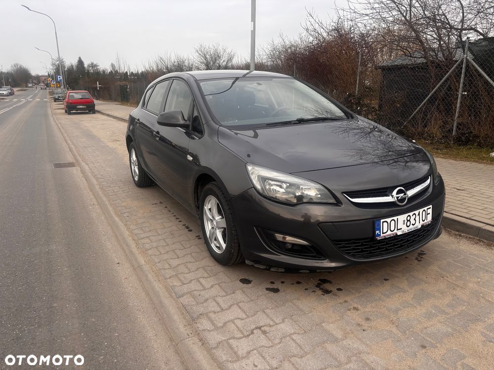 Opel Astra 1.6 Essentia - 1