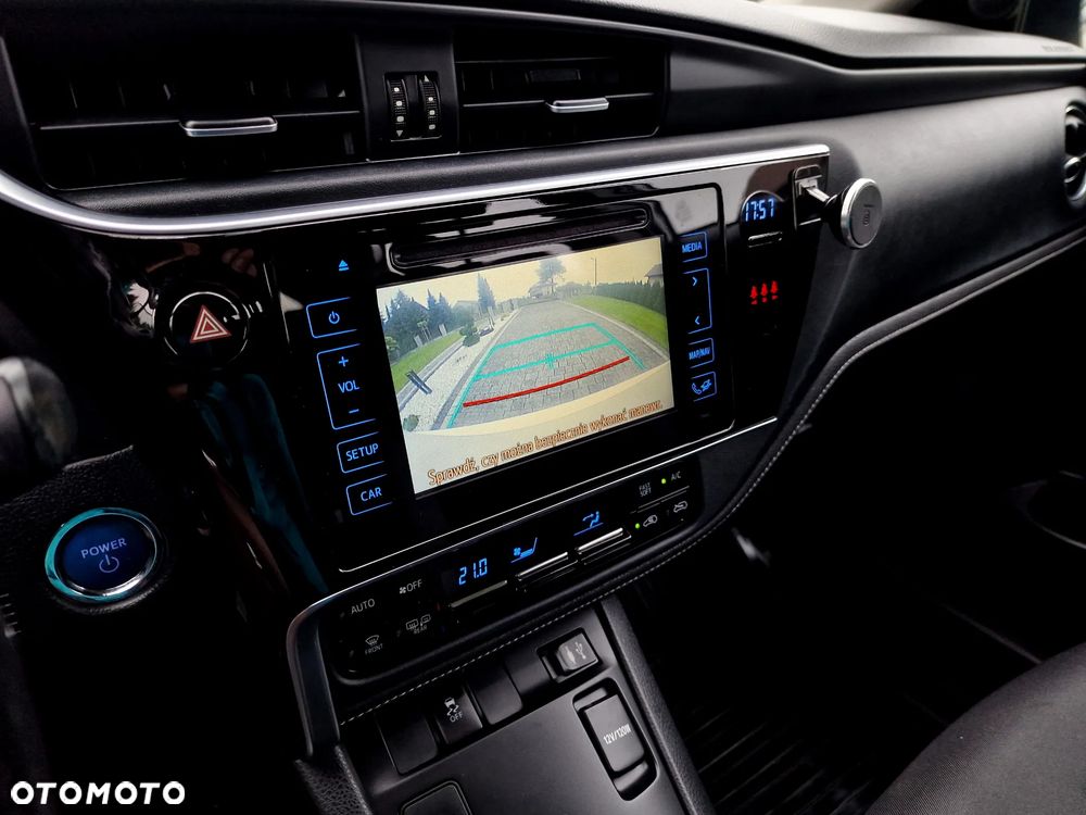 Toyota Auris Hybrid 135 Premium - 28