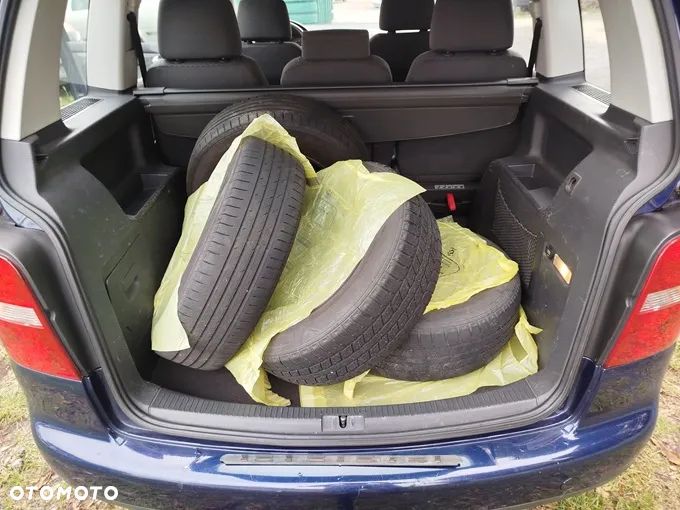 Volkswagen Touran 1.9 TDI - 10