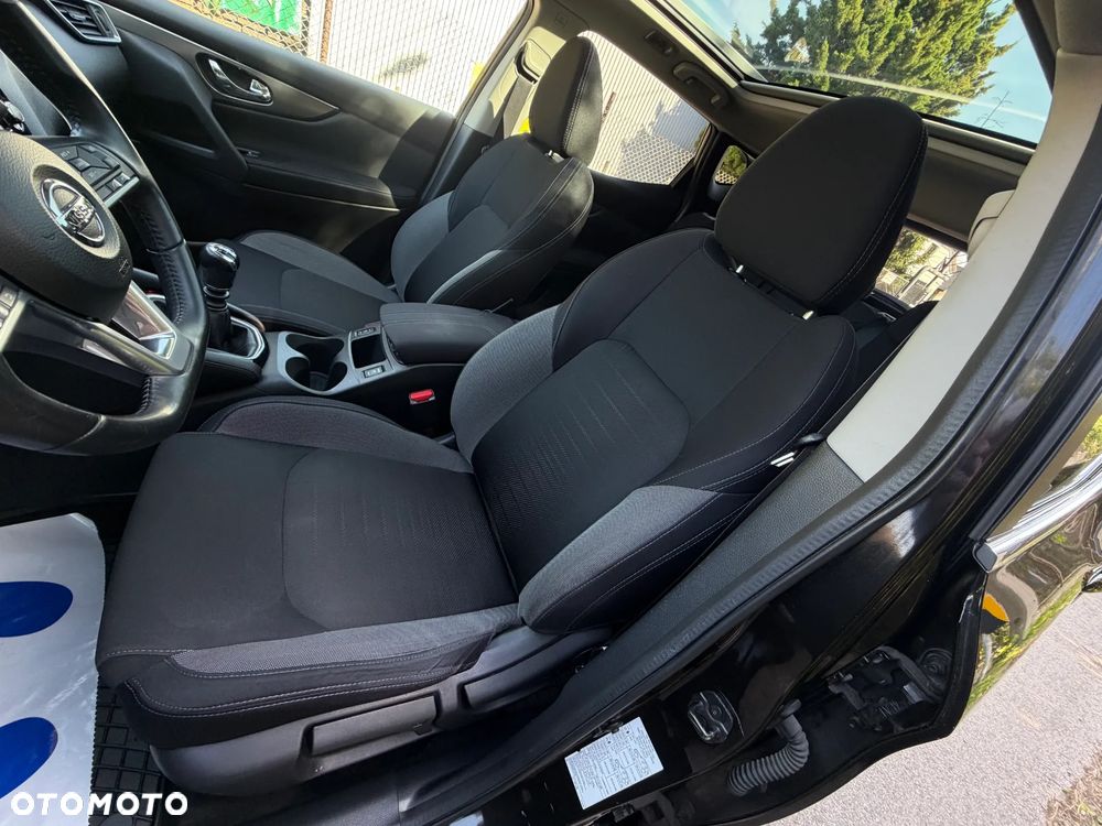Nissan Qashqai 1.5 dCi N-Connecta - 12
