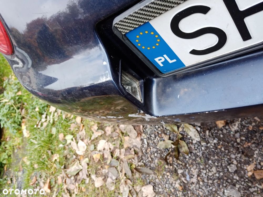 Volkswagen New Beetle - 11