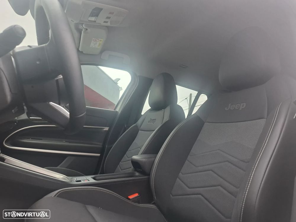 Jeep Avenger 54 kWh Altitude - 24